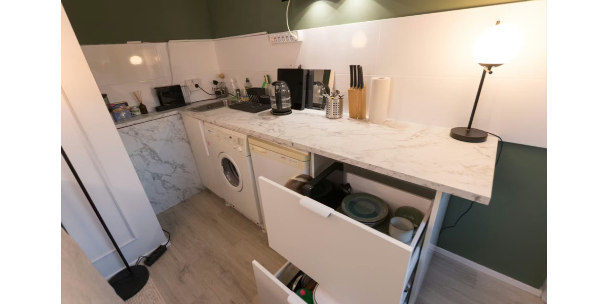 Stilvolles möbliertes Studio 25m² in zentraler Lage – sofort frei 1 zimmer