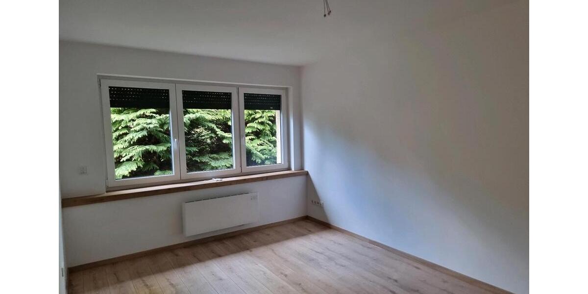 Etagenwohnung Erkrath - 4 Zimmer, 90 m&sup2;, 1.400&euro; | Angebot:25407471