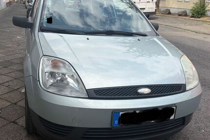 Ford Fiesta 198.519 km 1.150 &euro; Remscheid 42859