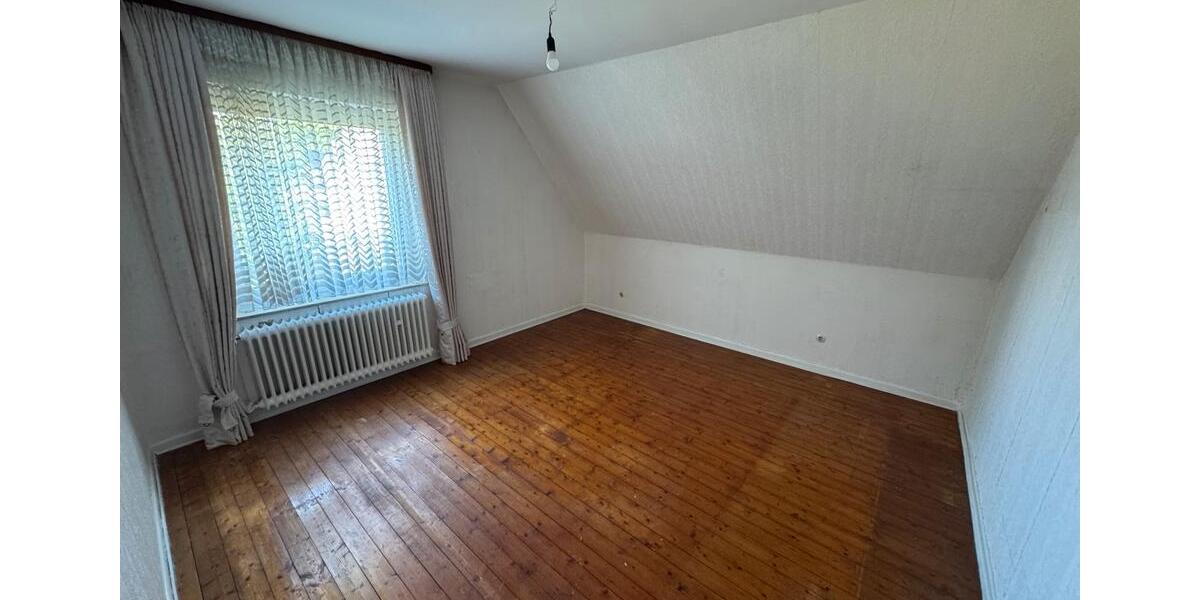 Einfamilienhaus Wermelskirchen - 5 Zimmer, 154 m&sup2;, 350.000&euro; | Angebot:26891934