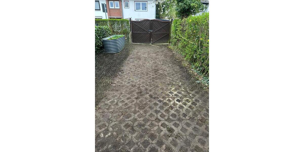 Doppelhaushälfte Düsseldorf Stadtbezirk 6 - 5 Zimmer, 154 m&sup2;, 2.600&euro; | Angebot:26051077