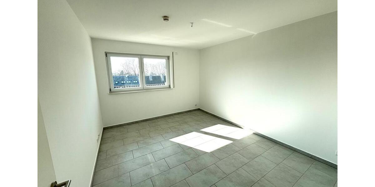 Etagenwohnung Bergisch Gladbach Alt-Frankenforst - 4 Zimmer, 137 m&sup2;, 1.785&euro; | Angebot:26292996