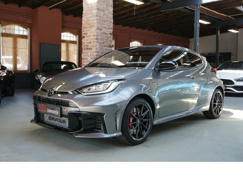 Yaris GR High Performance Autom. Navi Kamera