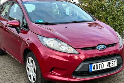 Ford Fiesta 114.525 km 3.950 &euro; Hilden 40721