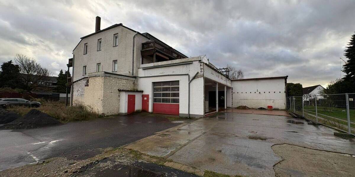 Mehrfamilienhaus, Wohnhaus Leverkusen Hitdorf - 3 Zimmer, 1 m&sup2;, 2.500.000&euro; | Angebot:25696912