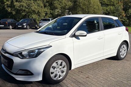 Hyundai i20 75.600 km 7.000 &euro; Overath 51491