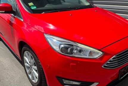 Ford Focus 87.140 km 9.990 &euro; Wuppertal 42285