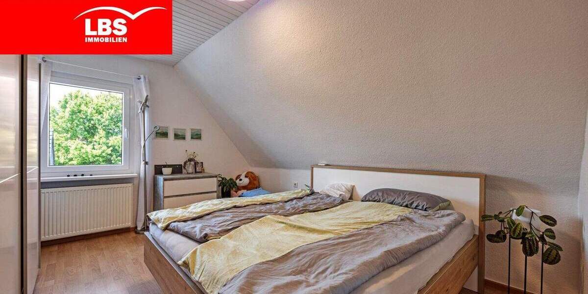 Sehr gepflegtes Dreifamilienhaus mit schönem Garten 6 zimmer