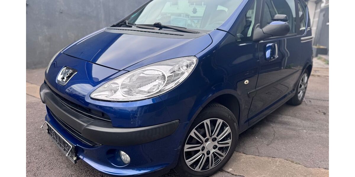 Peugeot 1007 178.798 km 2.950 &euro; Hilden 40723