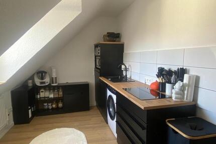 Teilmöbilierte Dachgeschosswohnung in Unterbarmen 2 zimmer