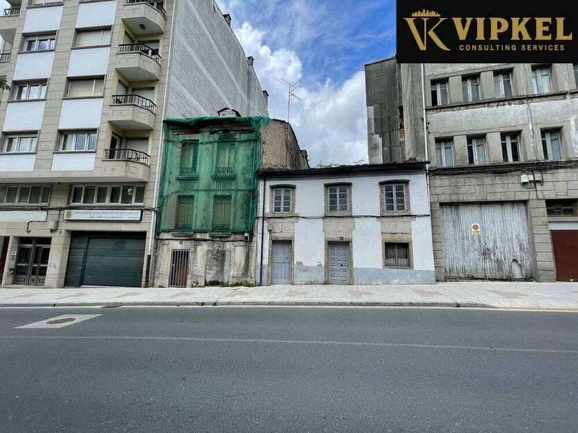 Haus zum Kaufen in Lugo 60.000 € 192 m²