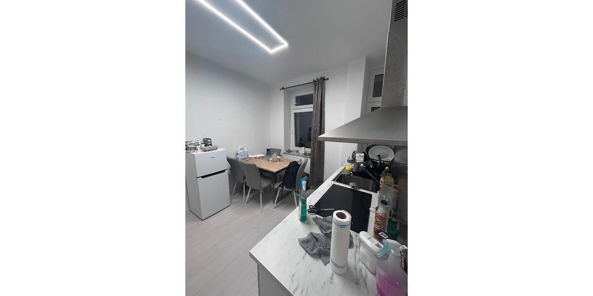 Voll möblierte Wohnung in Düsseldorf Bilk zimmer