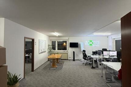 PROVISIONSFREI! - Helles Großes Büro in Hochdahl – Platz für bis zu 8 Personen – viele Parkplätze – Einzug ab 15.01. möglich zimmer