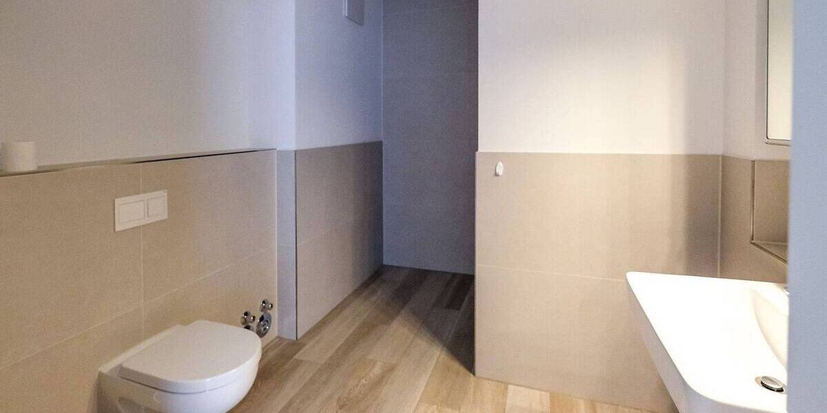 Terrassenwohnung Leverkusen Schlebusch - 2 Zimmer, 61 m&sup2;, 900&euro; | Angebot:26107564