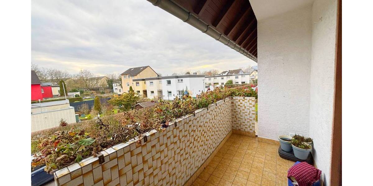 Großzügige Eigentumswohnung in Rheindorf 4 zimmer