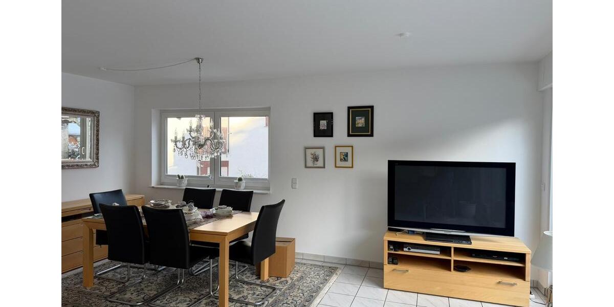 Gepflegte Doppelhaushälfte mit Garten, Fußbodenheizung & Garage 5 zimmer