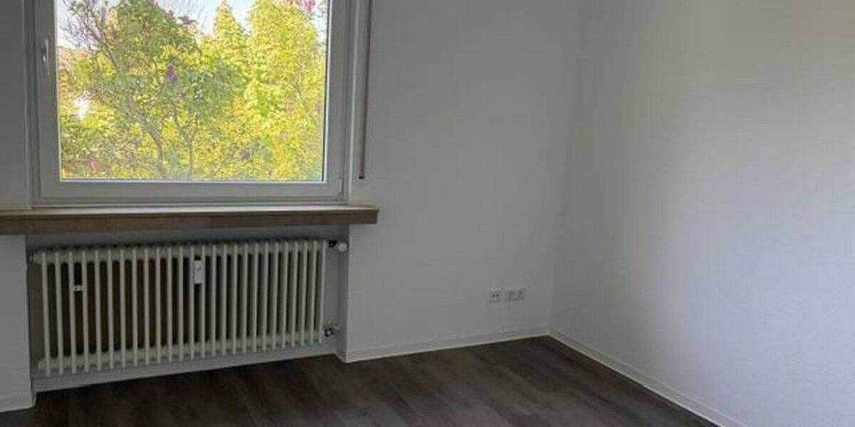 Etagenwohnung Hagen Hochschulviertel - 4 Zimmer, 90 m&sup2;, 975&euro; | Angebot:26803017