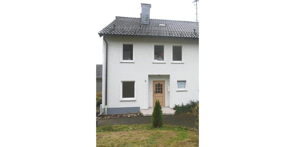 Kernsanierte Doppelhaushälfte 4 zimmer