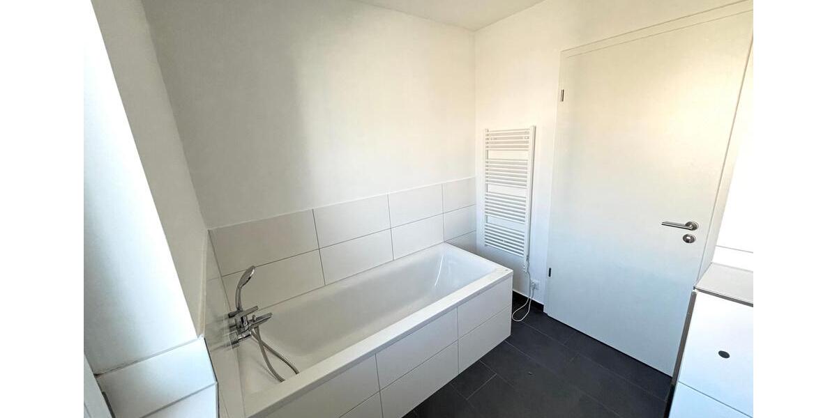 Etagenwohnung Bergisch Gladbach Alt-Frankenforst - 4 Zimmer, 137 m&sup2;, 1.785&euro; | Angebot:26292996