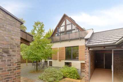 Haus zum Kaufen in Solingen Wald 679.000 € 195.83 m² 6 zimmer