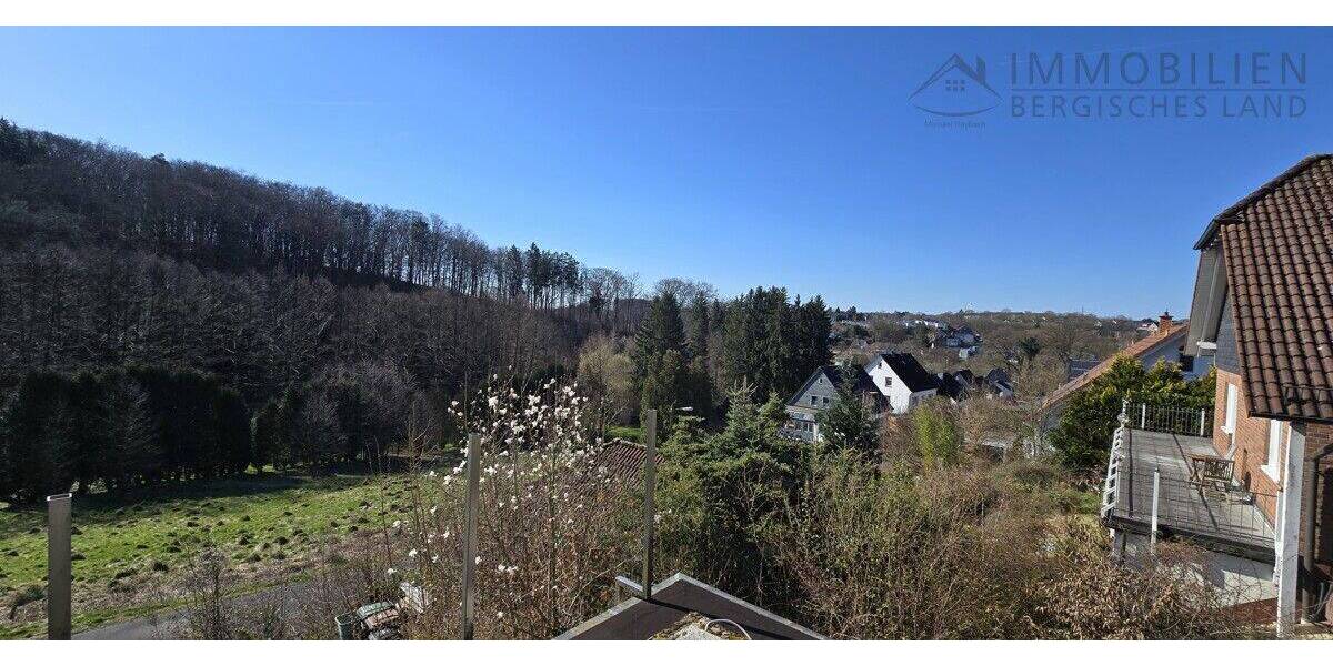Einfamilienhaus Hückeswagen Innenstadt - 6 Zimmer, 242 m&sup2;, 449.000&euro; | Angebot:26867652