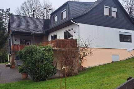 Wohnung Kürten - 5 Zimmer, 170 m&sup2;, 1.360&euro; | Angebot:24780635