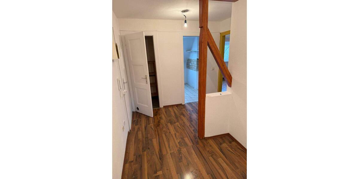 Etagenwohnung Düsseldorf Flingern Süd - 2 Zimmer, 61 m&sup2;, 610&euro; | Angebot:25799500