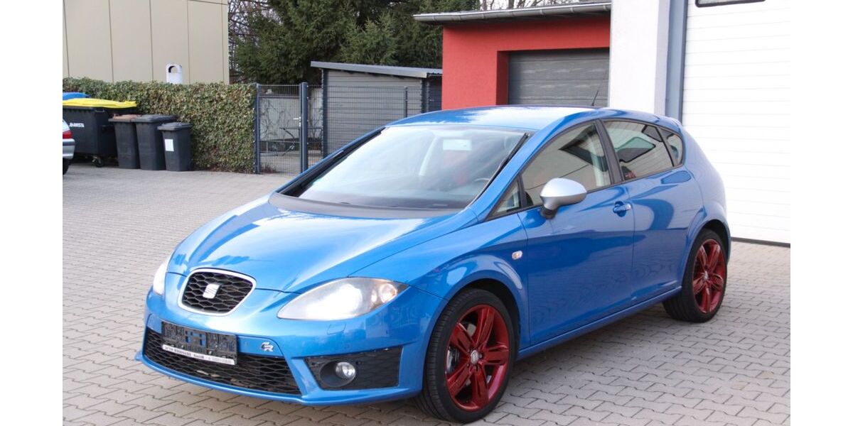 Seat Leon 184.000 km 8.490 &euro; Velbert 42549