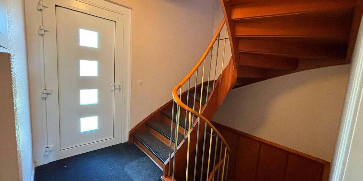 Attraktives teil-vermietetes Mehrfamilienhaus 1 zimmer