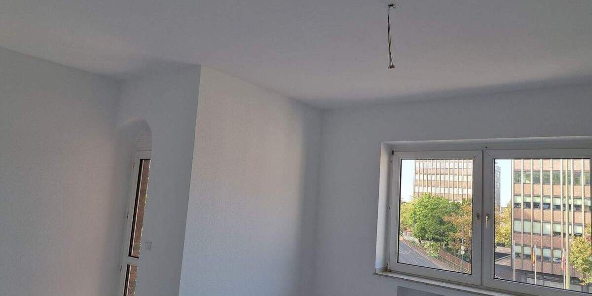 Etagenwohnung Düsseldorf Rath - 3 Zimmer, 92 m&sup2;, 1.250&euro; | Angebot:25774715