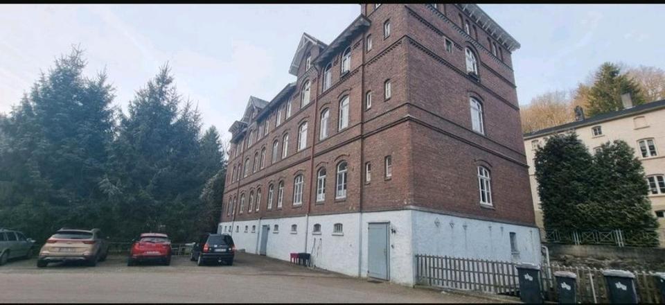 Etagenwohnung Radevormwald - 6 Zimmer, 134 m&sup2;, 225.000&euro; | Angebot:27413705