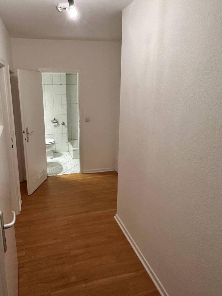 Gepflegte 2 Zimmer EG-Wohnung mit Balkon, in ruhiger Lage in Wersten!