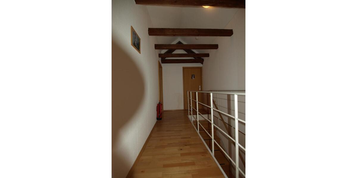 Einfamilienhaus Wermelskirchen - 16 Zimmer, 350 m&sup2;, 3.000&euro; | Angebot:26495527