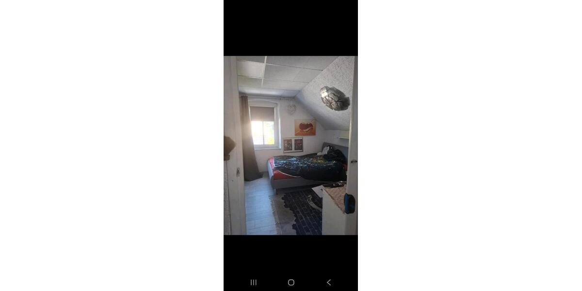 Dachgeschoßwohnung Schalksmühle - 3 Zimmer, 74 m&sup2;, 95.000&euro; | Angebot:27425683