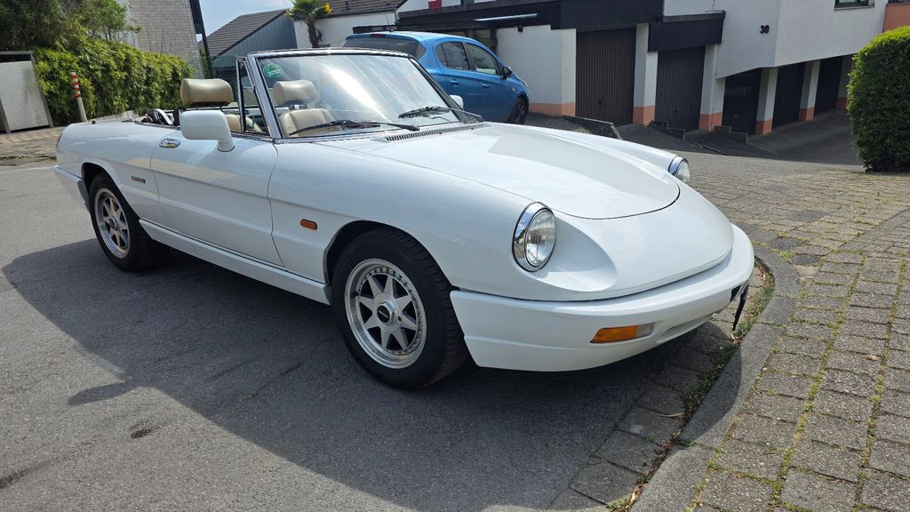 Alfa Romeo Spider 63.600 km 24.900 &euro; Düsseldorf 40627