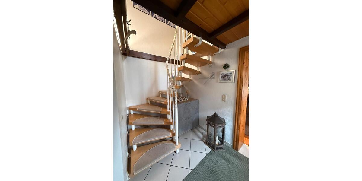 Liebevoll gepflegte bergische Doppelhaushälfte mit großem Garten 3 zimmer