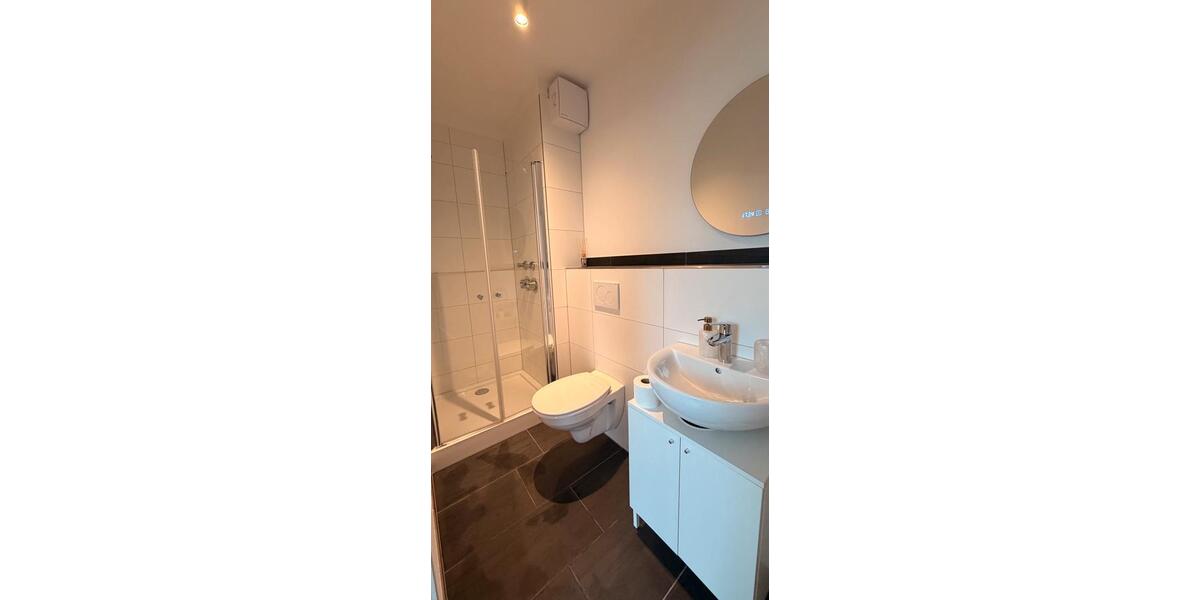 Dachgeschoßwohnung Düsseldorf Stadtbezirk 8 - 1.5 Zimmer, 29 m&sup2;, 730&euro; | Angebot:26432458