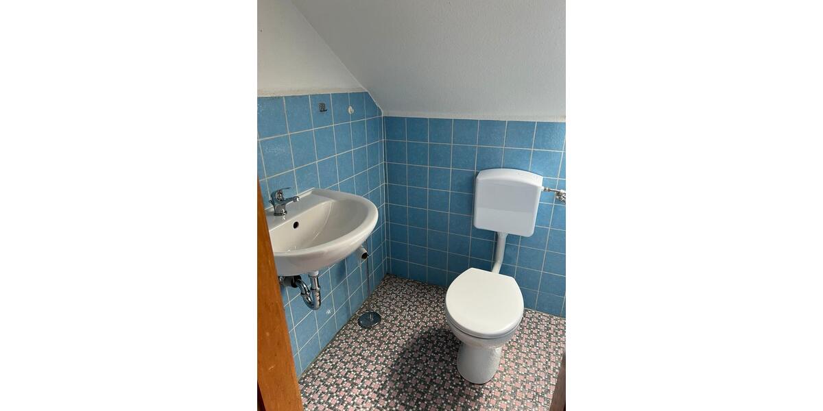 Helle 2-Zimmer-Dachgeschosswohnung in Solingen-Höhscheid 2 zimmer