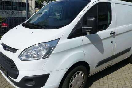 Ford Transit Custom 220.750 km 3.900 € Düsseldorf 40233