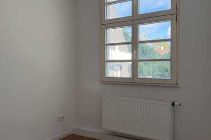 Wohnung Remscheid Lüttringhausen - 4 Zimmer, 65 m&sup2;, 590&euro; | Angebot:27334093