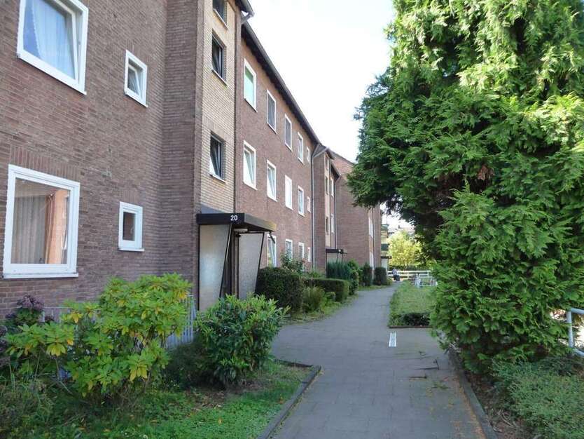 Wohnung zum Mieten in Langenfeld 755 € 73 m²