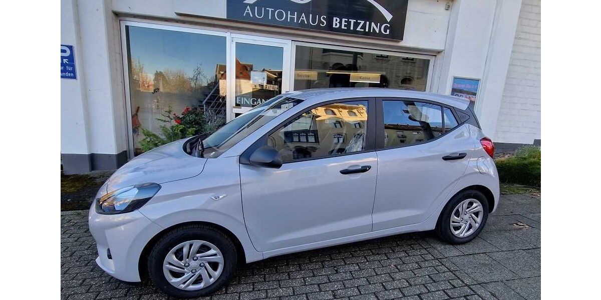Hyundai i10 1.500 km 16.344 &euro; Solingen 42651
