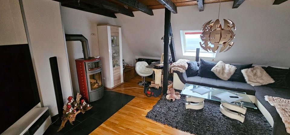 Dachgeschoßwohnung Remscheid Lüttringhausen - 3 Zimmer, 86 m&sup2;, 189.000&euro; | Angebot:26915499