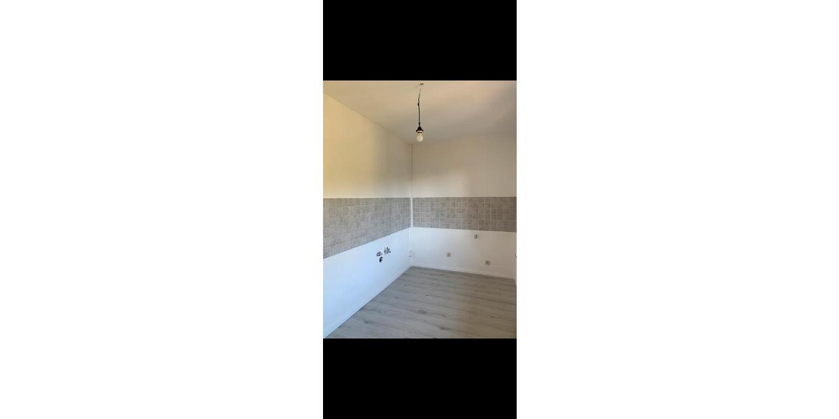 Etagenwohnung Hilden Kalstert - 3 Zimmer, 85 m&sup2;, 880&euro; | Angebot:25723622