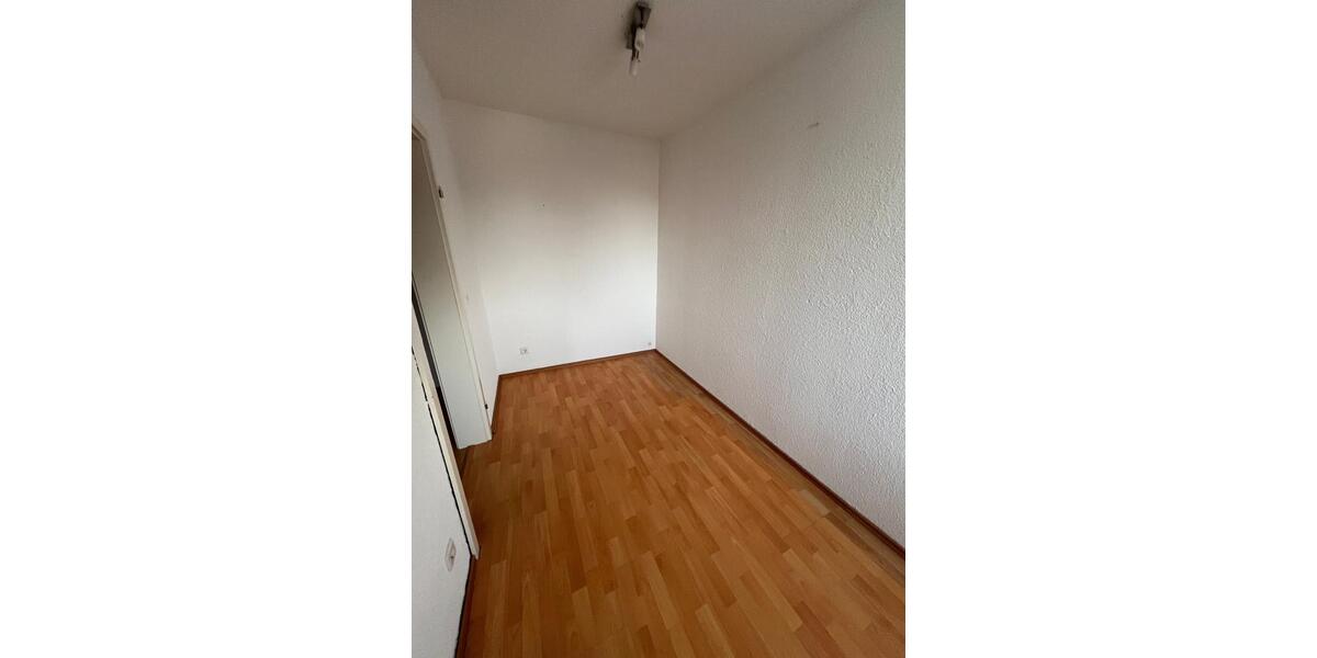 DG Wohnung, 3 Zimmer, 80 m2 3 zimmer