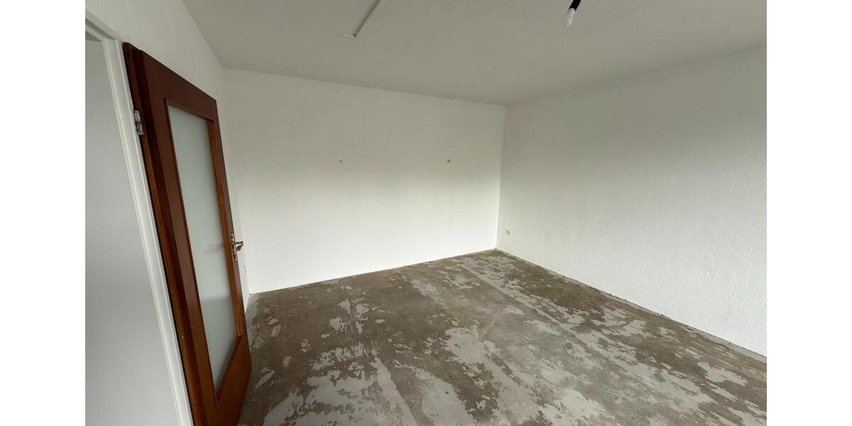 Etagenwohnung Solingen - 3 Zimmer, 76 m&sup2;, 750&euro; | Angebot:26235799