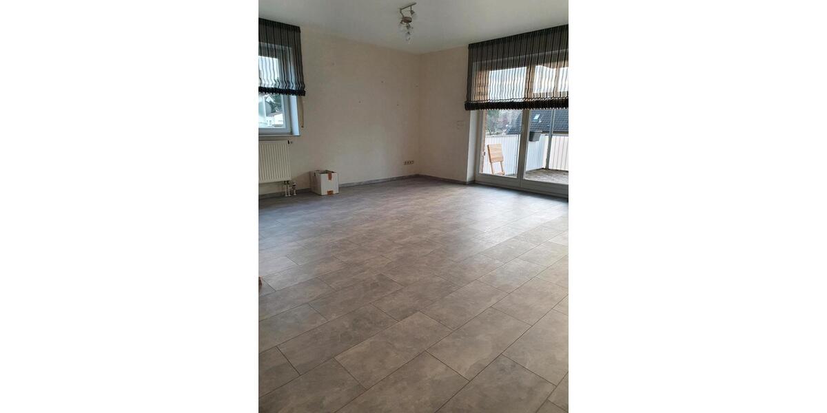 Etagenwohnung Remscheid Lüttringhausen - 4 Zimmer, 80 m&sup2;, 220.000&euro; | Angebot:27425681