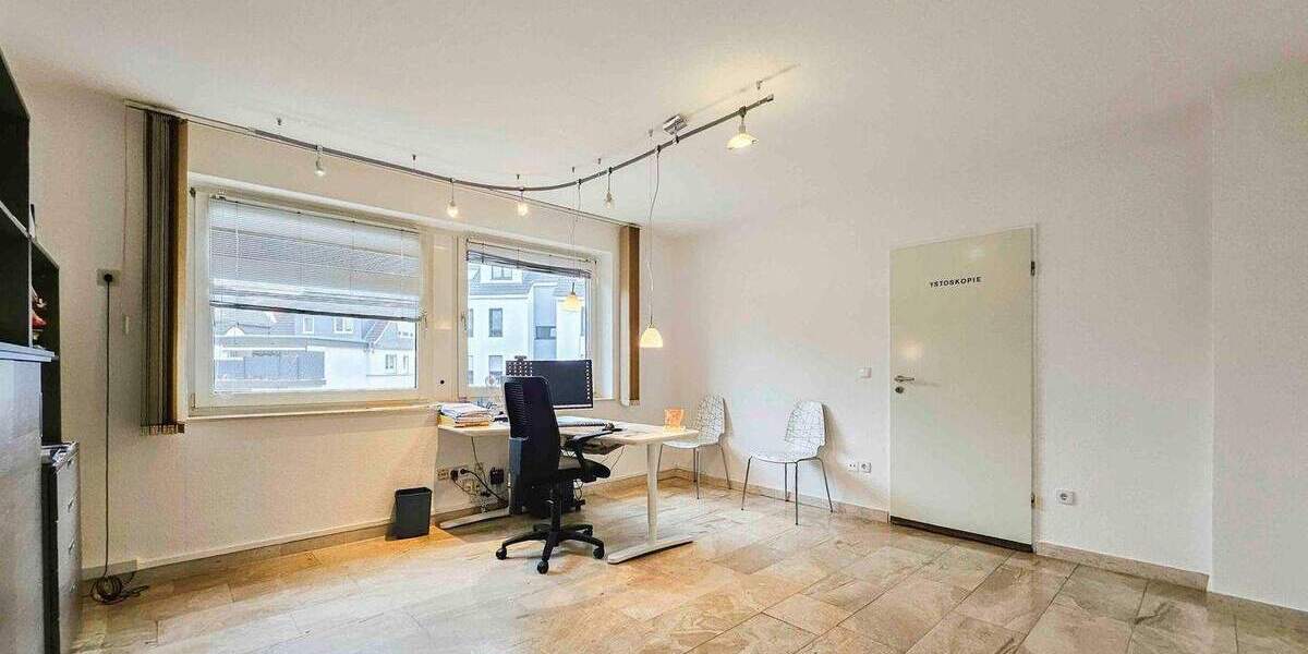 Investieren mit Sicherheit: Traditionspraxis in bester Lage von Leichlingen (Rheinland) zimmer