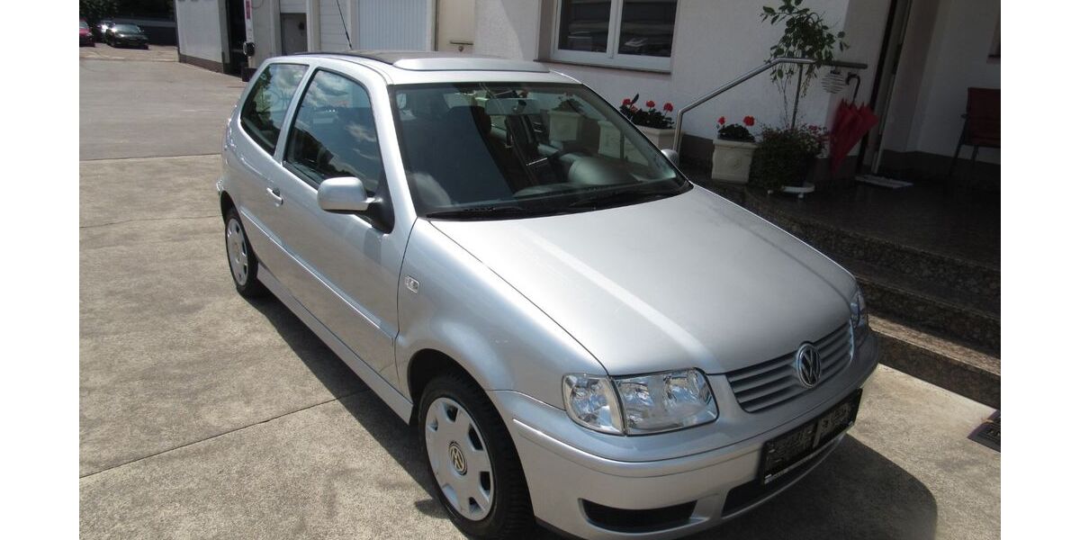 VW Polo 38.500 km 4.990 &euro; Leverkusen 51371