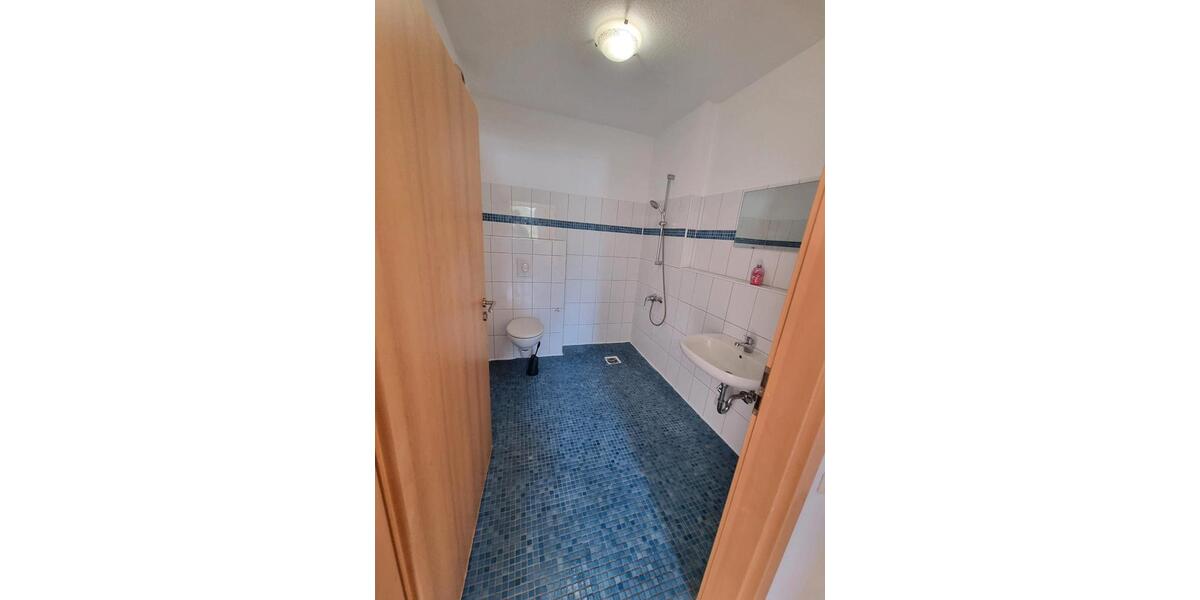 Etagenwohnung Remscheid - 1 Zimmer, 27 m&sup2;, 300&euro; | Angebot:26049208